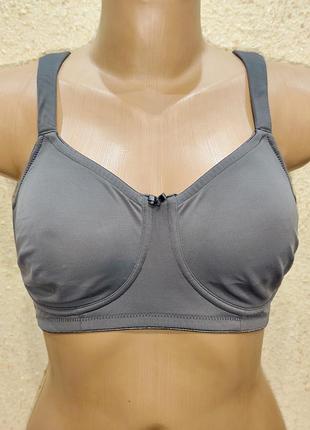 Красивый бюстгальтер мягкий без косточек uk36d  eur80d