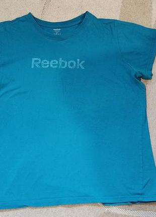Продам женскую футболку бренда reebok
