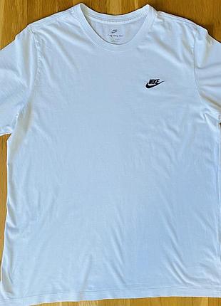Футболка nike.