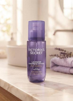 Парфюмированный увлажняющий спрей для тела victoria’s secret lavender cashmere woods hair &amp; body mist.