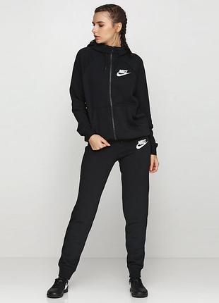 Женский костюм nike