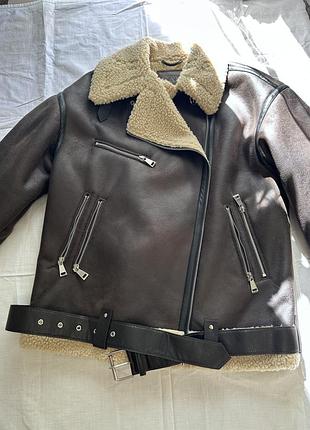 Дублянка коричнева zara з поясом