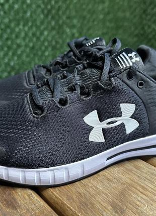 Кроссовки under armour micro g pursuit bp чорні розмір 40.5 нові