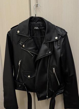 Шкіряна куртка zara