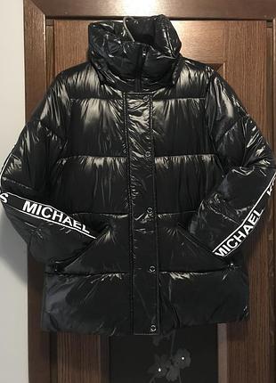 Женочка фирменная куртка michael kors