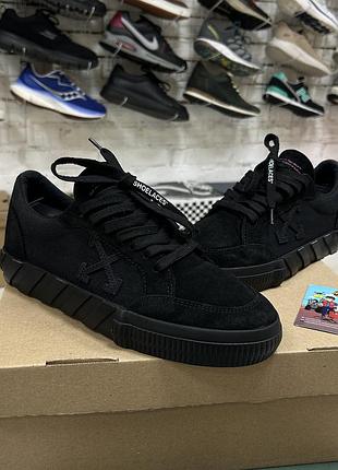 Чоловічі кеди off-white low vulcanized низькі оригінал чорні класичні повсякденні якісні замша текстиль преміум стрітвір скейт стиль бу 40 р стильні