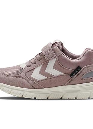 Розовые кроссовки на девочку reebok