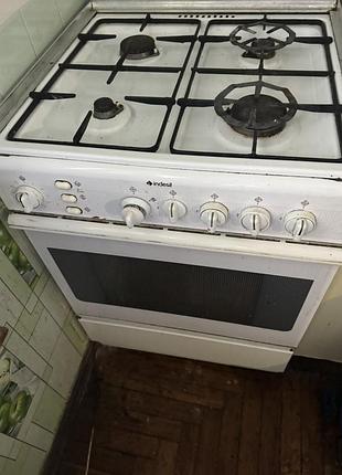 Плита indesit білого кольору б/у