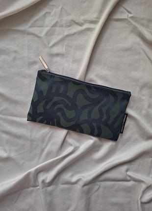 Нова косметичка marimekko