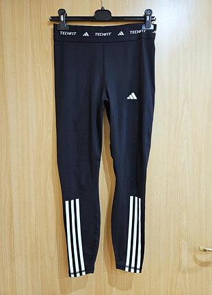Спортивні лосіни від adidas