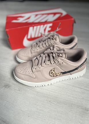 Кросівки nike dunk оригінал з леопардовим swoosh