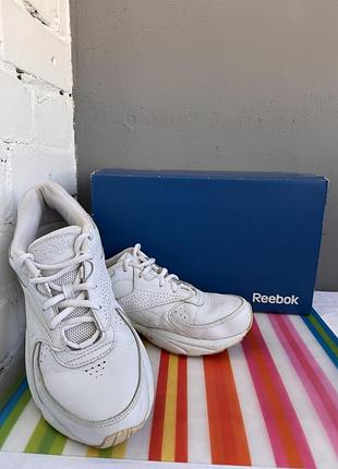 Шкіряні кросівки reebok walk around (j91488) 38 р
