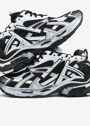 Balenciaga runner black white 4