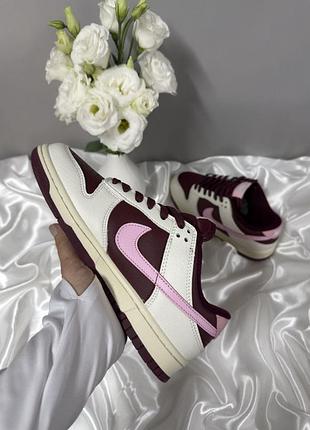Nike dunk low valentine's day