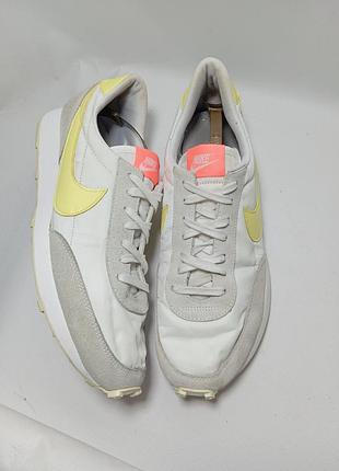 Кросівки nike daybreak white/grey ck2351-104
бренд: nike
модель: ck2351-104