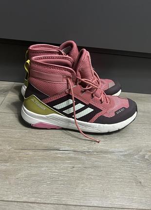 Кросівки adidas terex
