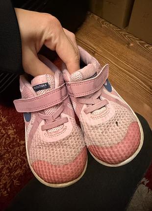 Дитячі кросівки nike revolution 4