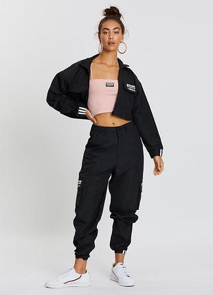 Спортивна укорочена куртка, вітровка adidas original ,