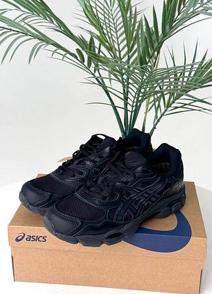Кросівки asics gore-tex чорного кольору