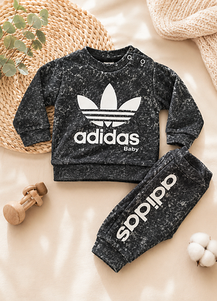 Костюм adidas теплий, розмір 3-6міс 62-68см