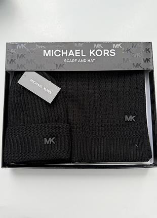 Mk michael kors чоловічий подарунковий набір michael kors з в’язаної шапки та шарфа.