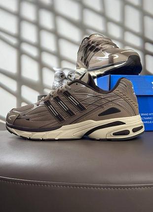 Adidas adistar cushion brown beige