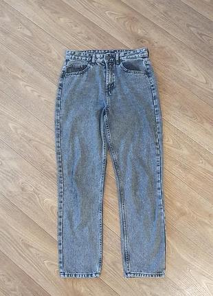 Серые джинсы мом sinsay mom fit с высокой посадкой, размер s (eur 36)
