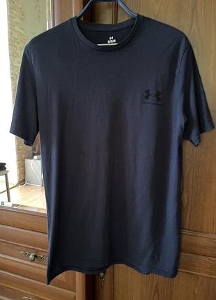 Оригінальна футболка under armour