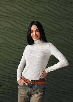 Женский гольф в рубчик водолазка