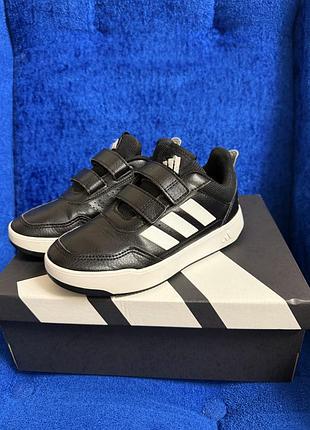 Кросівки adidas,оригінал
