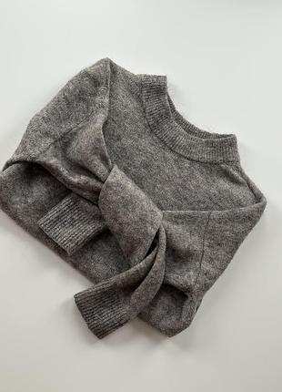 Теплий сірий светр з мохеру h&m розмір s