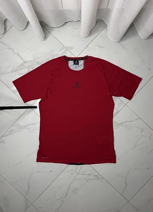 Чоловіча спортивна футболка jordan dri-fit оригінал (розмір m)