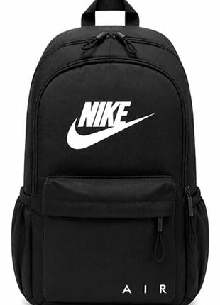 Шкільний рюкзак спортивний молодіжний 45*28*15см повсякденний nike з білим і чорним прінтом.