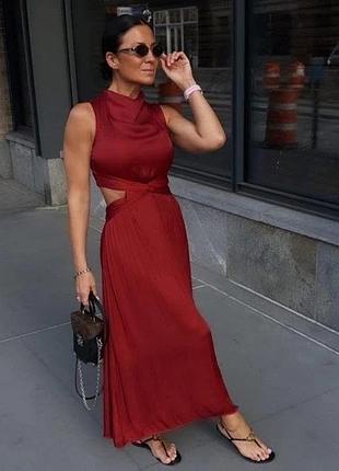 Шикарное длинное бордовое сатиновое платье с интересными вырезами zara
🌷🌷🌷🌷🌷🌷🌷🌷🌷🌷🌷
