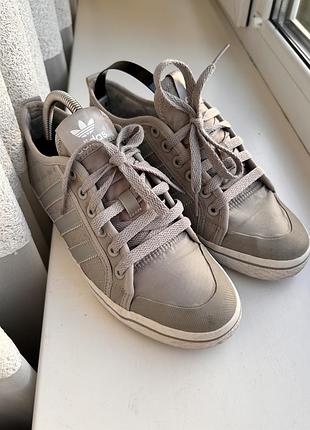 Кади adidas 39 розмір