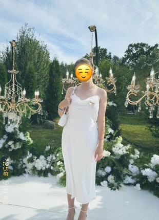 Вечірня сукня
