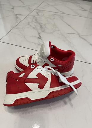 Кросівки off white
