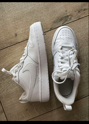 Кросівки nike оригінал шкіряні 36.5