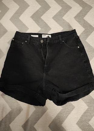 Джинсовые черные шорты л bershka
