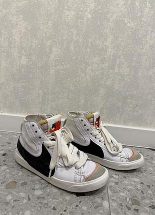 Кеди жіночі nike