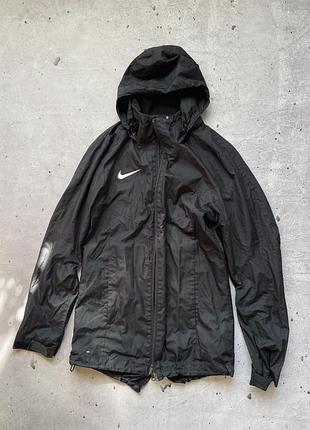 Чоловіча вітровка nike shield розміру s