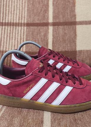 Чоловічі кросівки adidas munchen