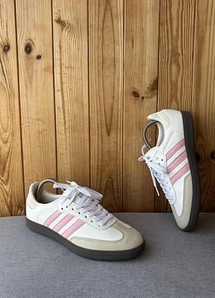 Білі осінні кеди взуття кросівки adidas samba