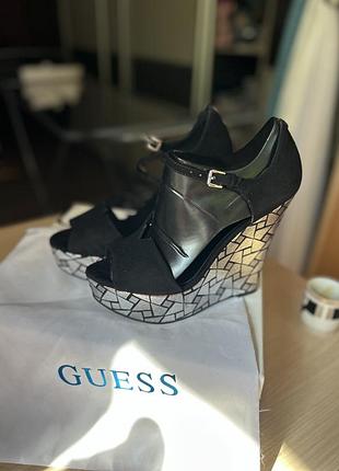 Босоніжки guess