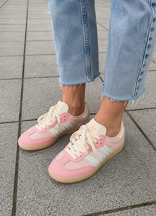 Кросівки легкі зручні жіночі adidas samba pink