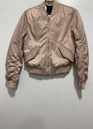 Стильний бомбер pull&bear