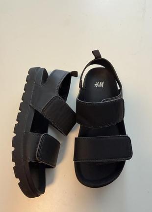 Сандалі h&m