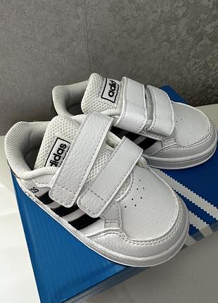 Дитячі  кросівки adidas