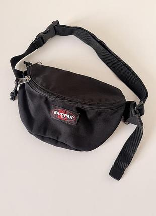 Сумка eastpak waist bag retro black fanny pack