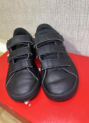 Кросівки adidas чорні на липучках